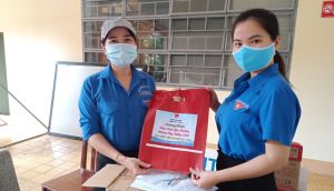 Nỗ lực đưa sách đến với học trò