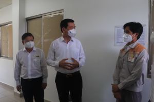 33 chuyên gia nước ngoài hỗ trợ thủ tục đến tỉnh làm việc