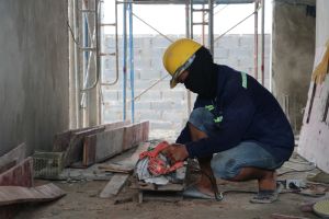 Tăng tốc để “bù” tiến độ tại các công trình xây dựng