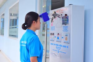 Nghiên cứu khoa học, chung tay đẩy lùi đại dịch