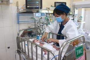 Nỗ lực cứu con của sản phụ F0 bị ngạt sau sinh