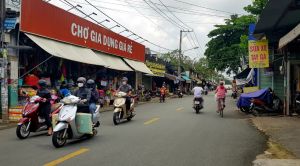 Dịch vụ ăn uống và nhiều lĩnh vực khác được phép hoạt động trở lại