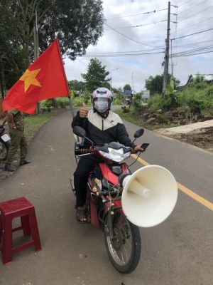 Nỗ lực đưa thông tin tuyên truyền dịch bệnh đến với người dân