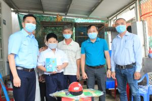 27 học sinh mồ côi vì Covid-19 được bảo trợ đến 18 tuổi