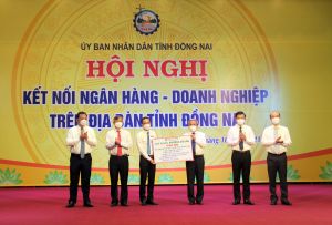 Tiếp nhận nguồn lực ủng hộ phòng, chống Covid-19 từ các ngân hàng, doanh nghiệp