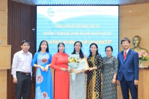 Thí sinh Lê Thị Cẩm Vân đoạt giải nhất cuộc thi tìm kiếm ý tưởng/dự án khởi nghiệp năm 2021