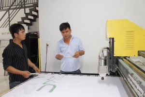 Khởi nghiệp với nghề thiết kế thi công quảng cáo