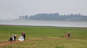 Khai thác tiềm năng để phát triển thương mại - dịch vụ