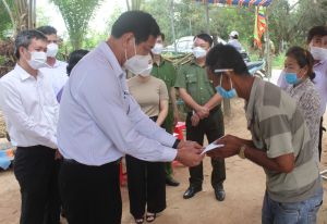 Tưởng niệm nạn nhân tử vong do tai nạn giao thông