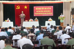 Đại biểu Quốc hội tiếp xúc cử tri tại huyện Vĩnh Cửu