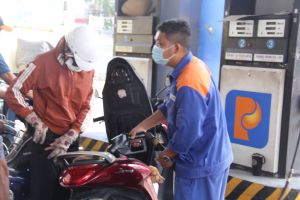 Giá xăng, dầu đồng loạt giảm