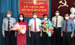 Chủ tịch UBND tỉnh trao quyết định bổ nhiệm cán bộ