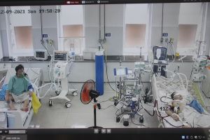 Khẩn trương củng cố tầng 2, 3 của tháp điều trị