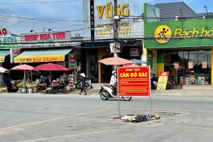 Tăng cường xử lý xả rác dưới biển cấm