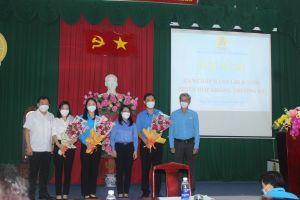 Bà Bùi Thị Nhàn được bầu giữ chức Phó Chủ tịch Liên đoàn Lao động tỉnh Đồng Nai