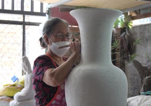 Những thợ gốm Biên Hòa giữ lửa nghề truyền thống