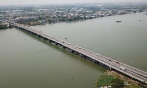 Các tuyến kết nối đường bộ giữa TP.HCM và Đồng Nai đều đang quá tải