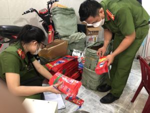 Triệt phá đường dây sản xuất hàng giả, hàng không rõ nguồn gốc quy mô lớn