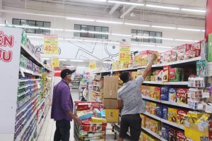 Chủ động nguồn hàng bánh kẹo, đồ uống Tết