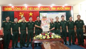 Thượng tướng Võ Minh Lương kiểm tra, động viên chúc Tết Trường Sĩ quan Lục quân 2