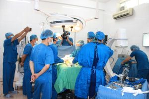 Tiếp nhận, thực hiện nhiều kỹ thuật khó chuyên khoa Nhi