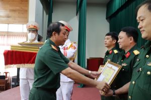 Các đơn vị LLVT tỉnh đón Tết an toàn và sẵn sàng chiến đấu cao