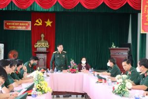 Thiếu tướng Đặng Văn Lẫm kiểm tra công tác tuyển quân tại Đồng Nai