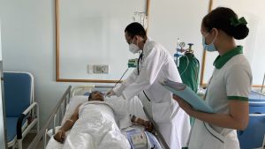 Cứu sống bệnh nhân bị đâm thấu phổi
