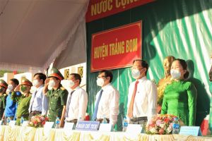 Trên 300 thanh niên Trảng Bom lên đường nhập ngũ