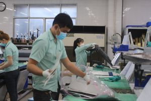 Công nhân phấn khởi tăng tốc sản xuất sau Tết