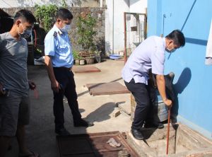 Kiểm tra tình hình hoạt động của các cửa hàng xăng dầu