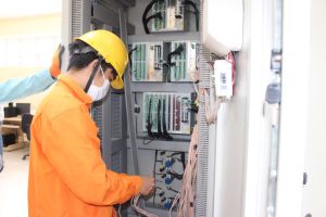 99,98% hộ gia đình nông thôn có điện