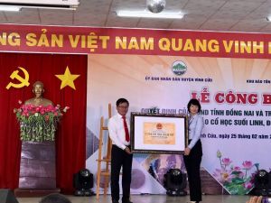 Trao bằng xếp hạng 2 di tích cấp tỉnh cho H.Vĩnh Cửu