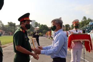 Chủ tịch UBND tỉnh dự, chỉ đạo tại Lễ ra quân huấn luyện năm 2022