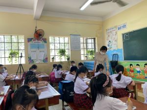 Trường học nỗ lực hoàn thành mục tiêu kép