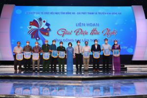 Tiếp tục phấn đấu trở thành “lá cờ đầu” trong công tác đối ngoại nhân dân