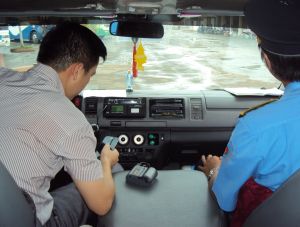 Giám sát vi phạm giao thông qua hộp đen