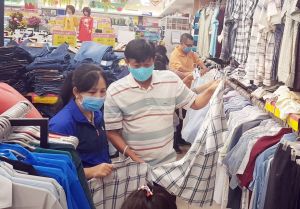 Tháng 2-2022: Tổng mức bán lẻ hàng hóa giảm 5,6%