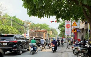 Vẫn còn xe tải lưu thông vào giờ cấm ở TP.Biên Hòa