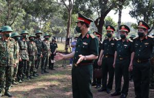 Bộ Quốc phòng thăm, kiểm tra tại trường SQLQ2