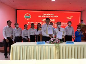 Hội Nông dân ký kết với Bưu điện tỉnh về chuyển đổi số