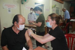 Tiêm vaccine mũi 4 sau mũi 3 ít nhất là 4 tháng