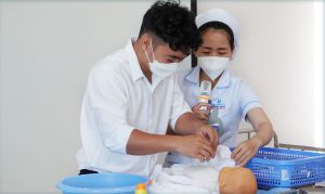 Mỗi cặp vợ chồng nên sinh đủ 2 con