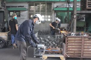 Giá nguyên vật liệu tiếp tục tăng ảnh hưởng đến doanh nghiệp