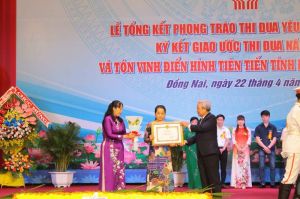 Chú trọng khen thưởng người lao động trực tiếp