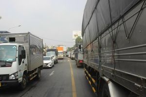 Nhiều tuyến quốc lộ quá tải