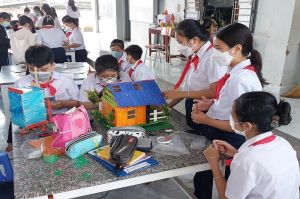 Ứng dụng khoa học công nghệ vào thực tiễn
