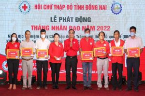 Cho đi để giúp người khác tái sinh