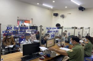 Tạm dừng cấp hộ chiếu phổ thông trong tháng 6