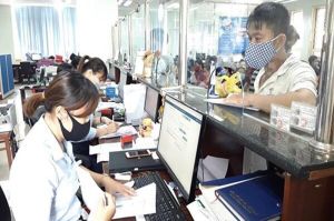 Mượn và cho người khác mượn hồ sơ bảo hiểm xã hội: Đôi bên cùng thiệt hại